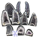 Amethyst Crate #391, 10pcs, Light Purple $6.00/lb <br /><Font color="#ff0000;">Log in to see Sale Price!</Font>